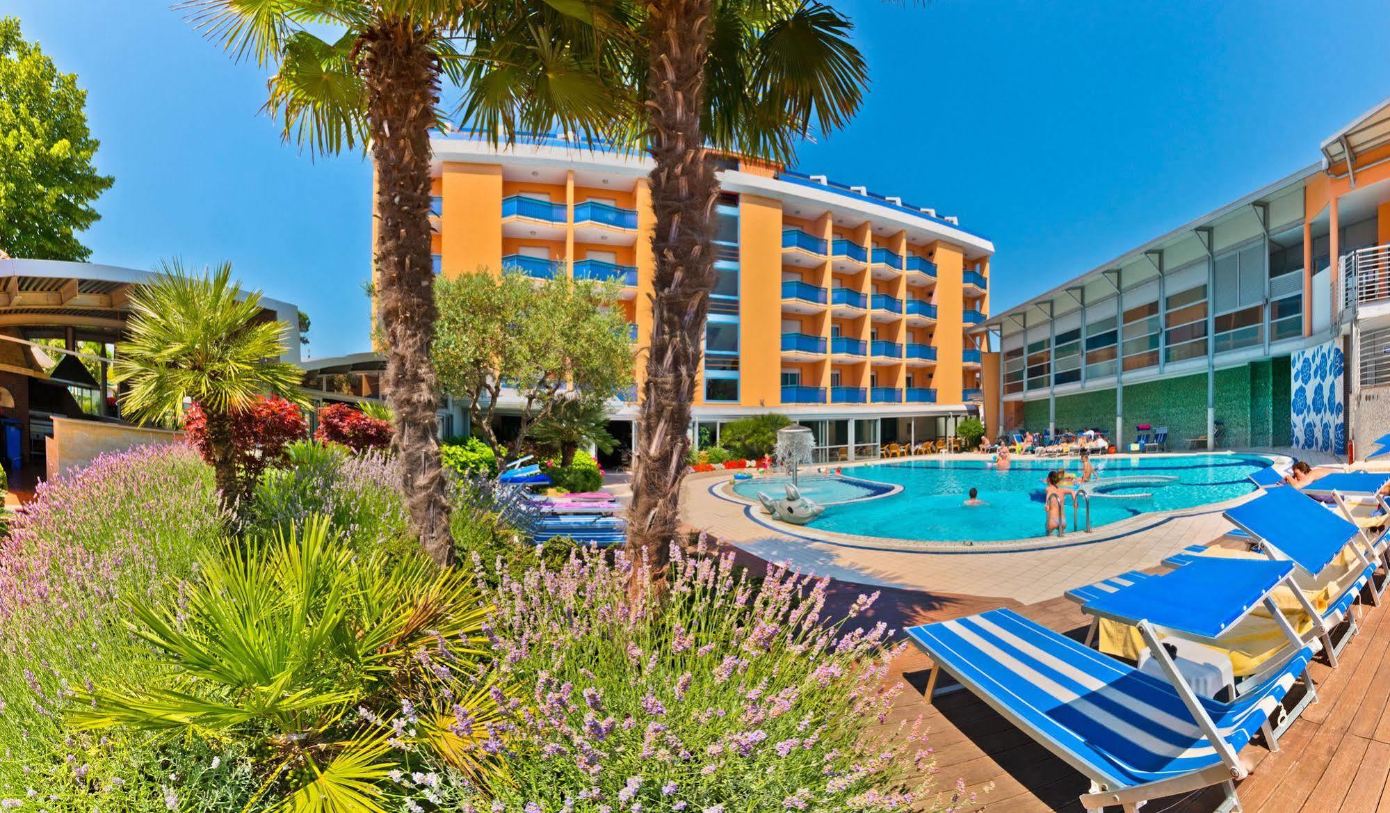 Grand Hotel Esplanada Bibione Exterior foto